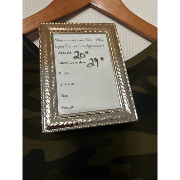 Lucky Brand Women’s Green Camo V-Neck Thin T-Shirt Soft Stretch Casual Tee 1X - Picture 9 of 10